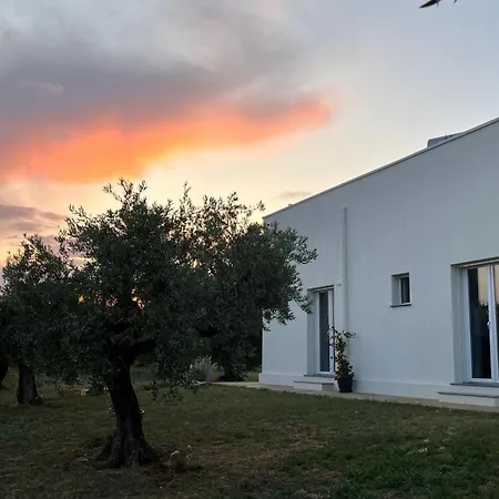 Bed & Breakfast Giardino Del Belice 3*